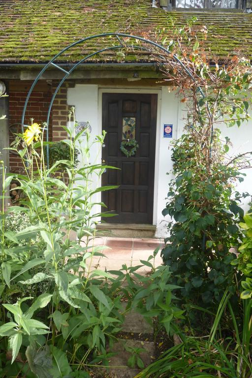 Strawberry Cottage B&B Hedge End Εξωτερικό φωτογραφία