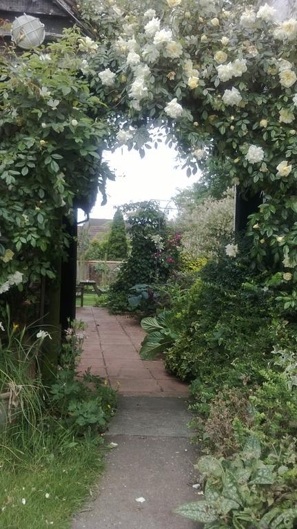 Strawberry Cottage B&B Hedge End Εξωτερικό φωτογραφία