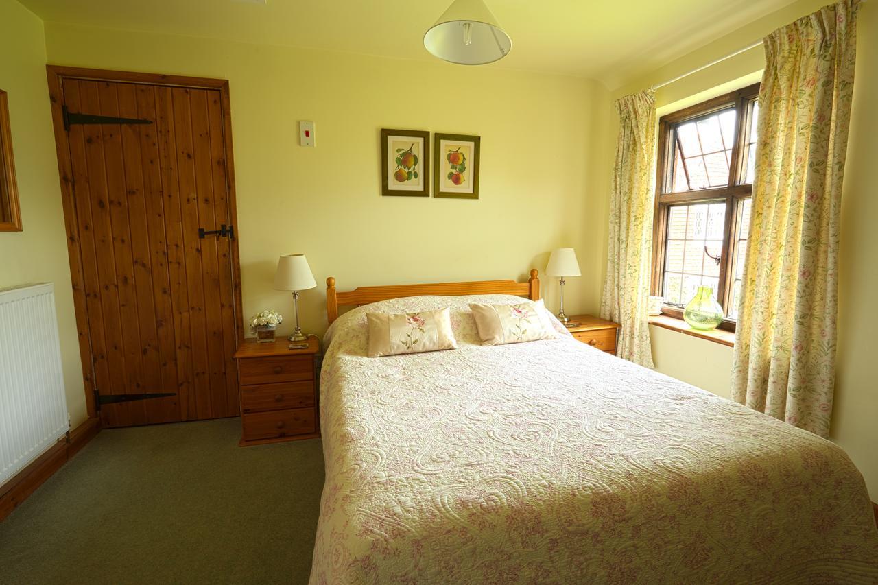 Strawberry Cottage B&B Hedge End Εξωτερικό φωτογραφία